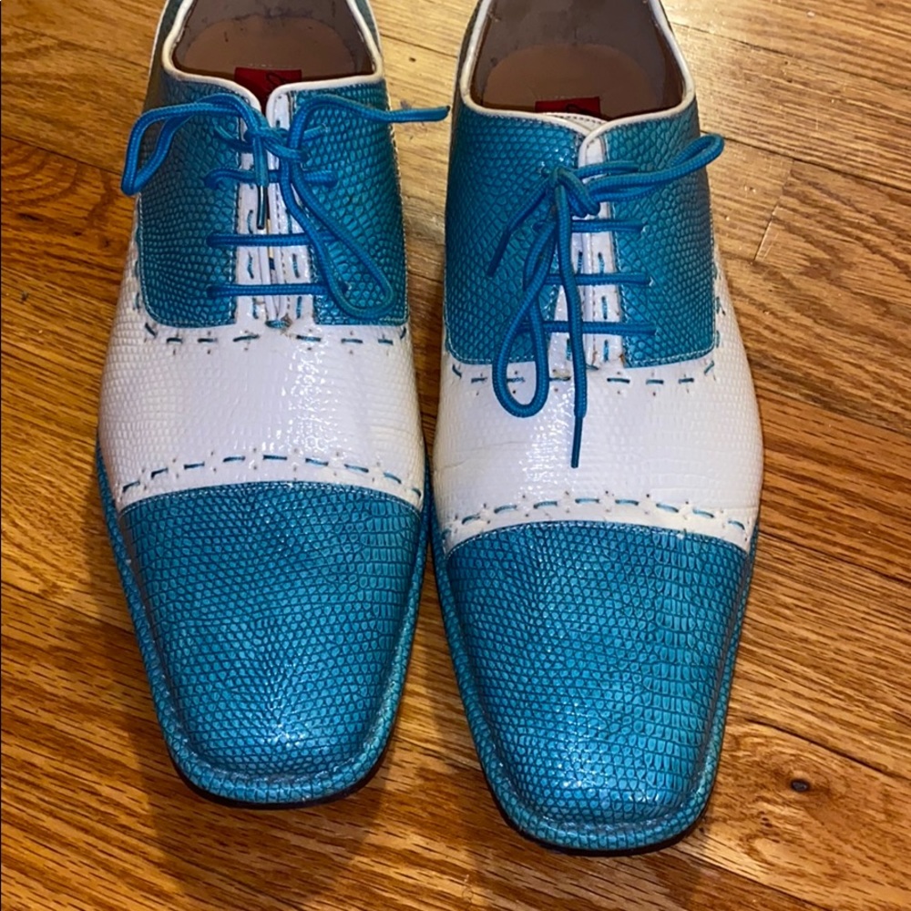 Dress shoes